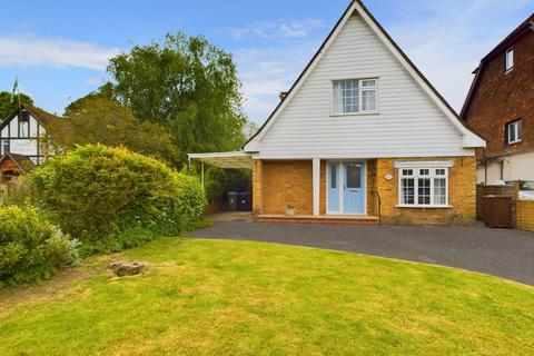 3 bedroom detached house for sale, High Street, Worthing BN14