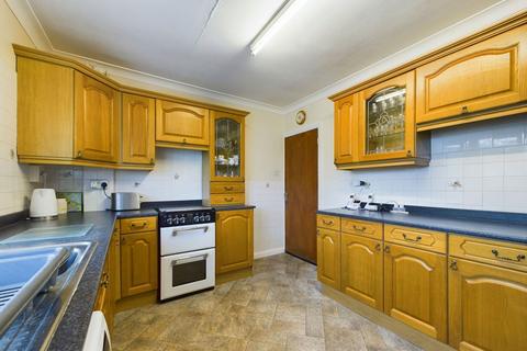 3 bedroom detached house for sale, High Street, Worthing BN14