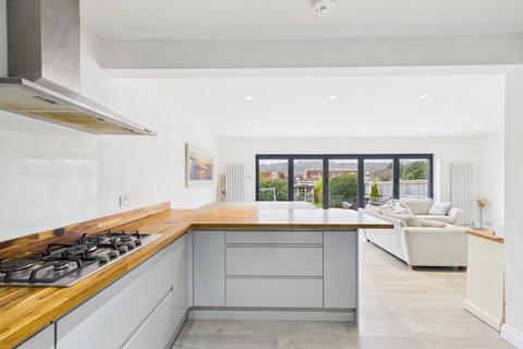 3 bedroom detached bungalow for sale, Hollingbury Gardens, Worthing BN14
