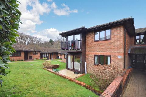 The Ferns, Bricksbury Hill, Farnham, Surrey, GU9