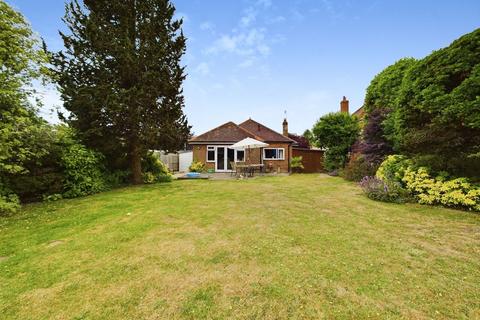 3 bedroom detached bungalow for sale, Sullington Gardens, Worthing BN14