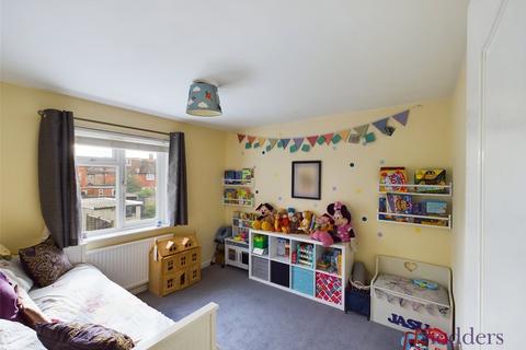 10 Caselden Close, Addlestone, KT15 1PS