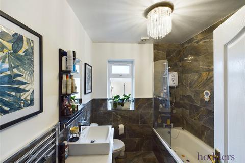 10 Caselden Close, Addlestone, KT15 1PS