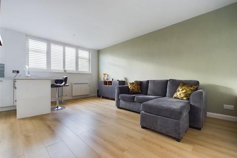 1 bedroom apartment for sale, East Lodge, Lancing BN15 8BQ