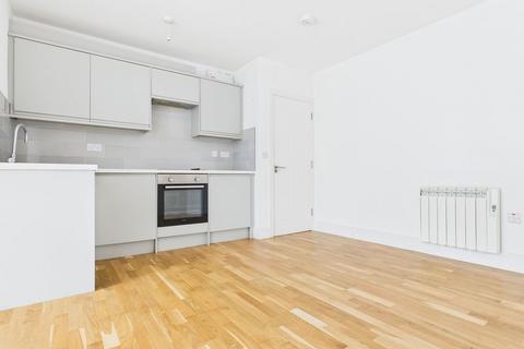 1 bedroom ground floor flat for sale, Ground Floor Flat, 38  Crabtree Lane