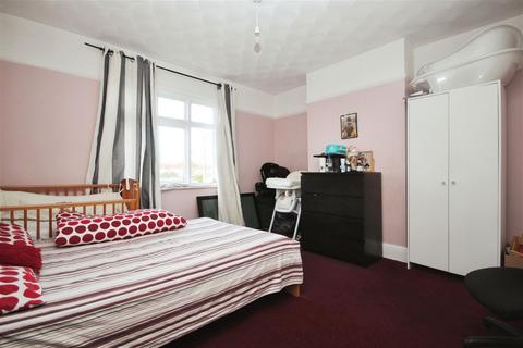 2 bedroom maisonette for sale, Crabtree Lane, Lancing