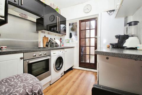 2 bedroom maisonette for sale, Crabtree Lane, Lancing