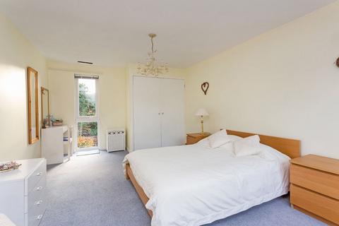 16 Ashley Park, Maidenhead, SL6 8EZ