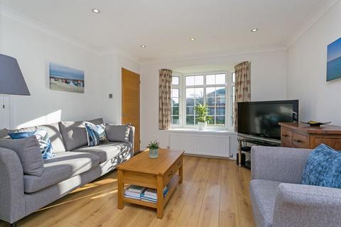 12 Balmoral, Maidenhead, SL6 6SU