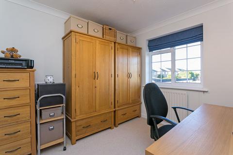 12 Balmoral, Maidenhead, SL6 6SU