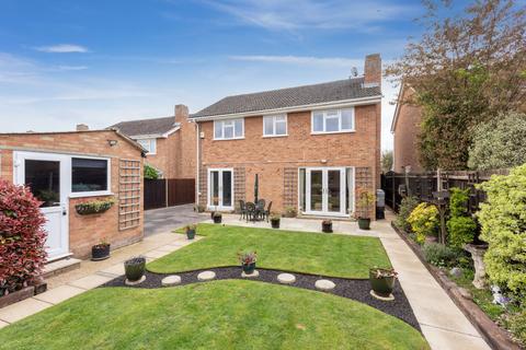 64 Cranbrook Drive, Maidenhead, SL6 6SS