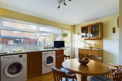 2 bedroom semi-detached house for sale, Mulberry Close, Lancing, BN15 9AQ