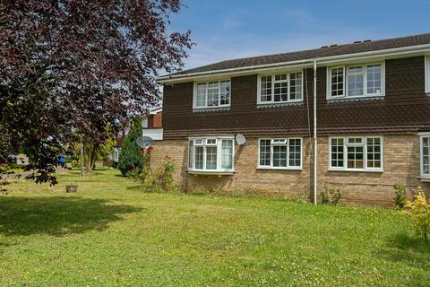 15 Balmoral, Maidenhead, SL6 6SU