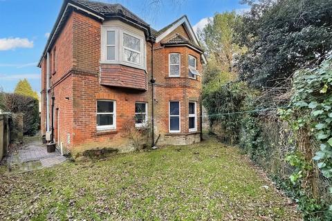 34 Wimborne Road, Bournemouth, BH3 7AD