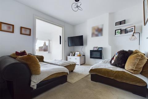 1 bedroom ground floor flat for sale - Brighton Road, Lancing