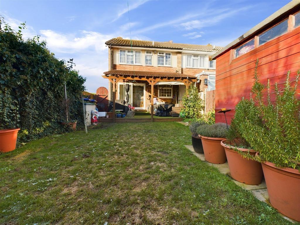 Larkfield Close, Lancing 3 bed end of terrace house for sale £375,000