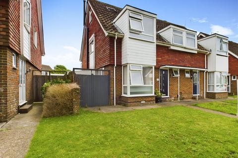 4 bedroom semi-detached house for sale, Newmans Gardens, Sompting