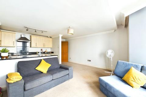 1 bedroom flat for sale, Marine Parade, Worthing BN11 3QF