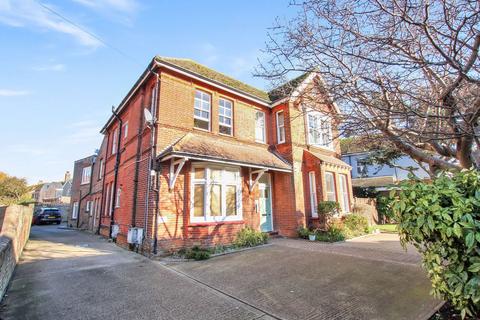 1 bedroom ground floor flat for sale, Shelley Road, Worthing BN11 1TU