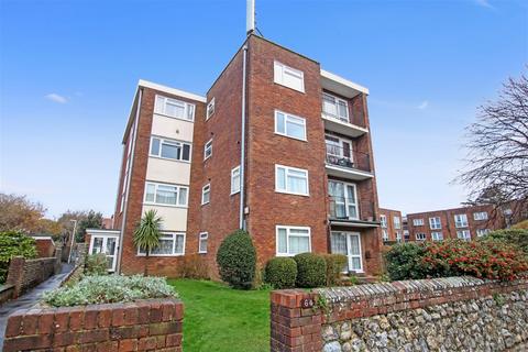2 bedroom flat for sale, Mora Soomaree Court, Shelley Road, Worthing BN11 4DF