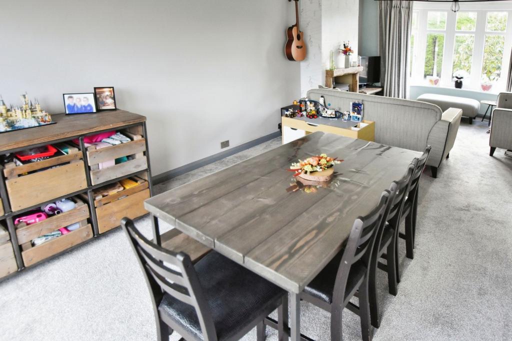 Lounge- Dining Room