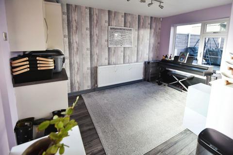 19 Allendale Drive, Bury, BL9 8EJ
