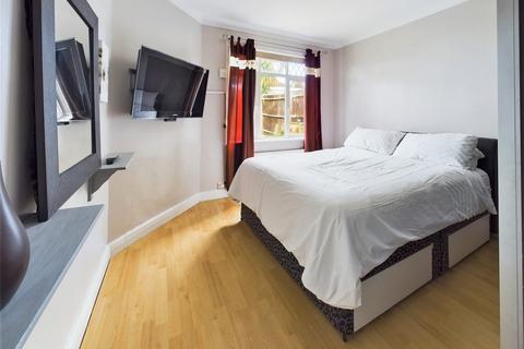 4 bedroom chalet for sale, Eastbank, Southwick