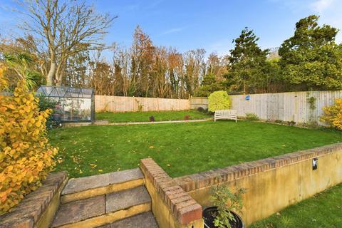 4 bedroom semi-detached house for sale, Slonk Hill Road, Shoreham-by-Sea