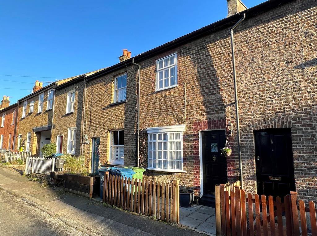 Nelson Road, Harrow on the Hill... 2 bed cottage for sale £550,000