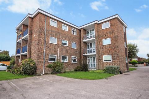 1 bedroom ground floor flat for sale, Elizabeth Court, Mill Road, Worthing, BN11 5DY