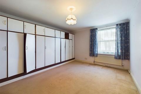 2 bedroom ground floor flat for sale, Seabright West Parade, Worthing BN11