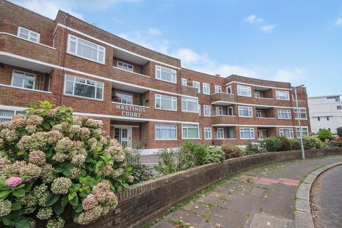 2 bedroom ground floor flat for sale - Hastings Court, Winchelsea Gardens, Worthing BN11 5DD