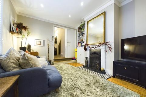 2 bedroom flat for sale - Eton Road, Worthing, BN11