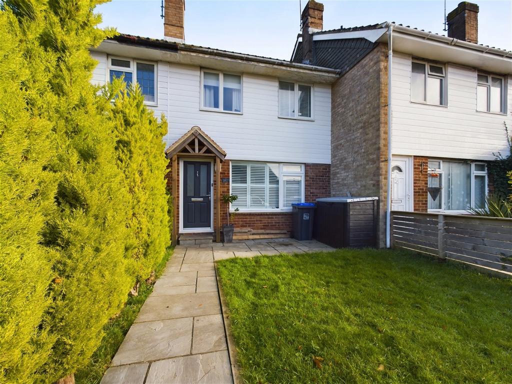 Barton Close, Worthing, BN13 3 bed terraced house for sale £335,000
