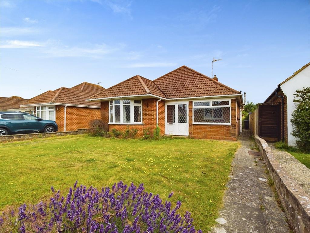 Strathmore Road, Worthing 2 bed detached bungalow for sale £435,000