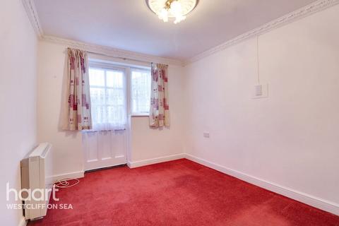 1 bedroom bungalow for sale, Cambridge Road, Southend-On-Sea