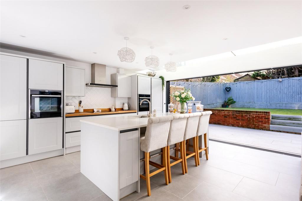 Kitchen/Breakfast