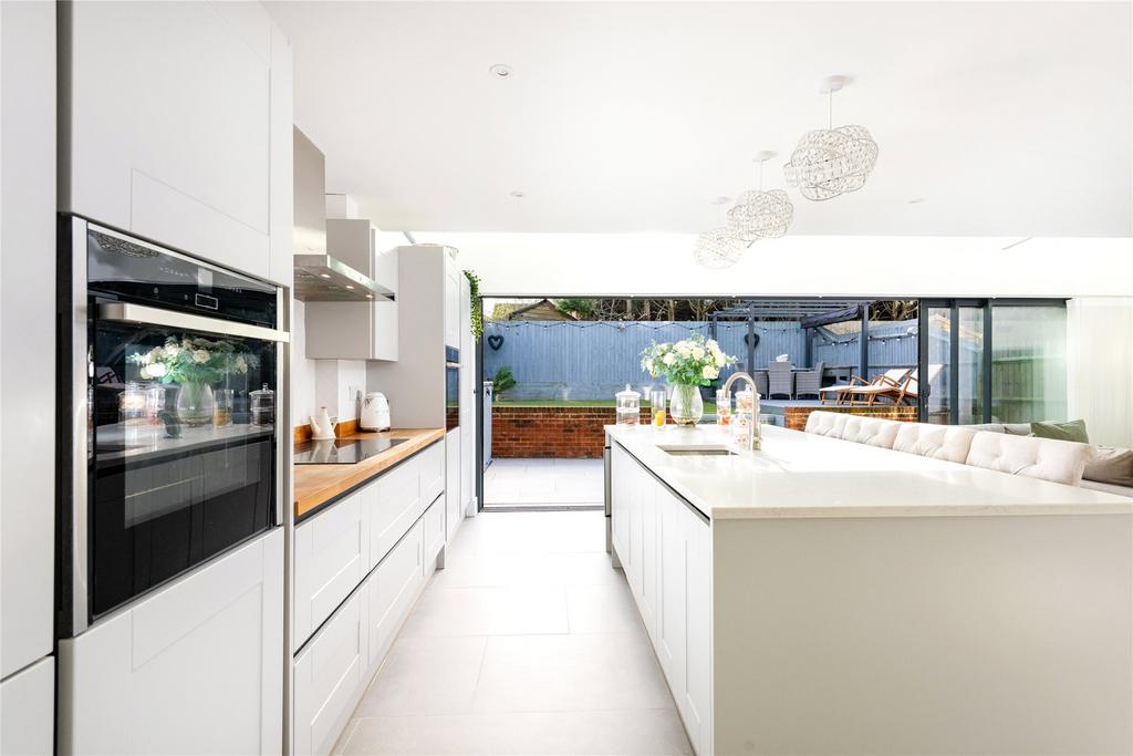 Kitchen/Breakfast