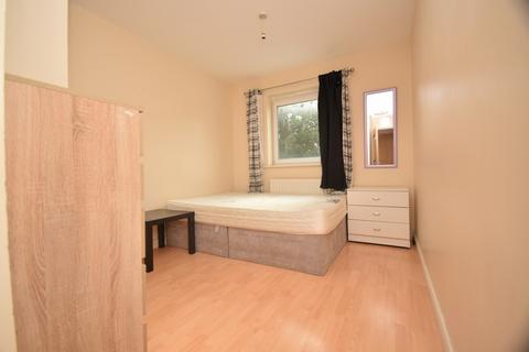 2 bedroom flat to rent, Parkhouse Court, Hatfield AL10