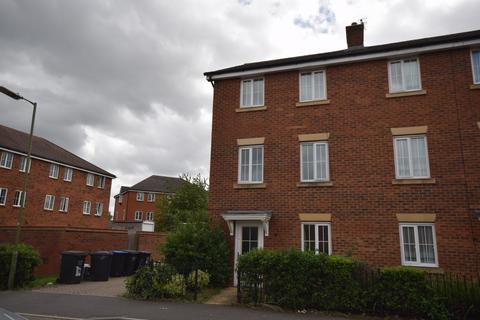 5 bedroom house to rent, Dragon Road, Hatfield AL10