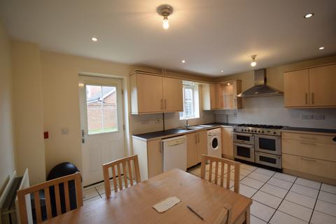 5 bedroom house to rent, Dragon Road, Hatfield AL10