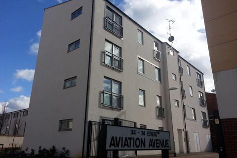 Aviation Avenue, Hatfield AL10