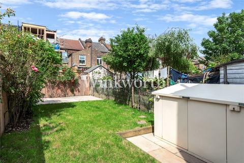 127 Roslyn Road, London, N15 5JB