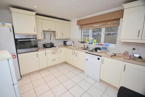 6 bedroom house to rent, Walker Grove, Hatfield AL10