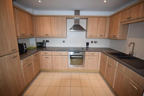 2 bedroom flat to rent, Parkhouse Court, Hatfield AL10