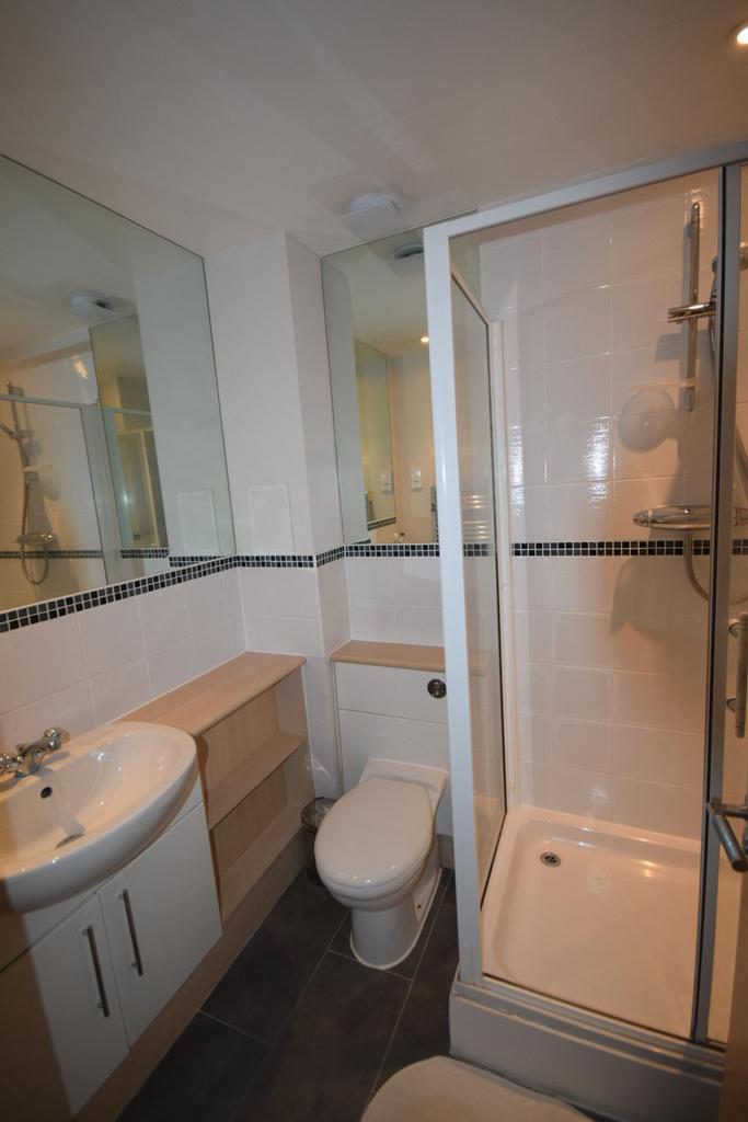 En Suite Bathroom