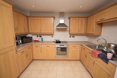 2 bedroom flat to rent, Parkhouse Court, Hatfield AL10