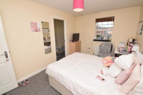 undefined, Errington Close, Hatfield AL10
