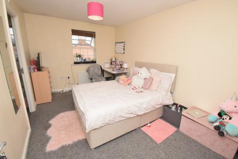 undefined, Errington Close, Hatfield AL10