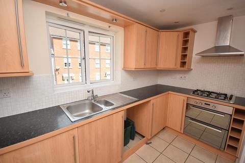 3 bedroom coach house to rent, Errington Close, Hatfield AL10